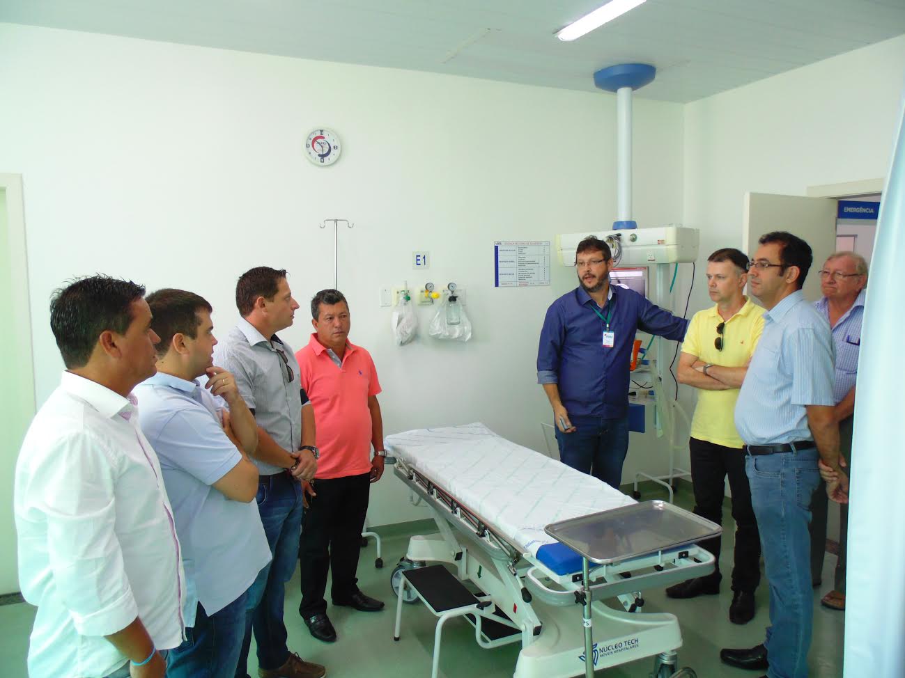 Vereadores conhecem modelo de gestão do Hospital de Timb