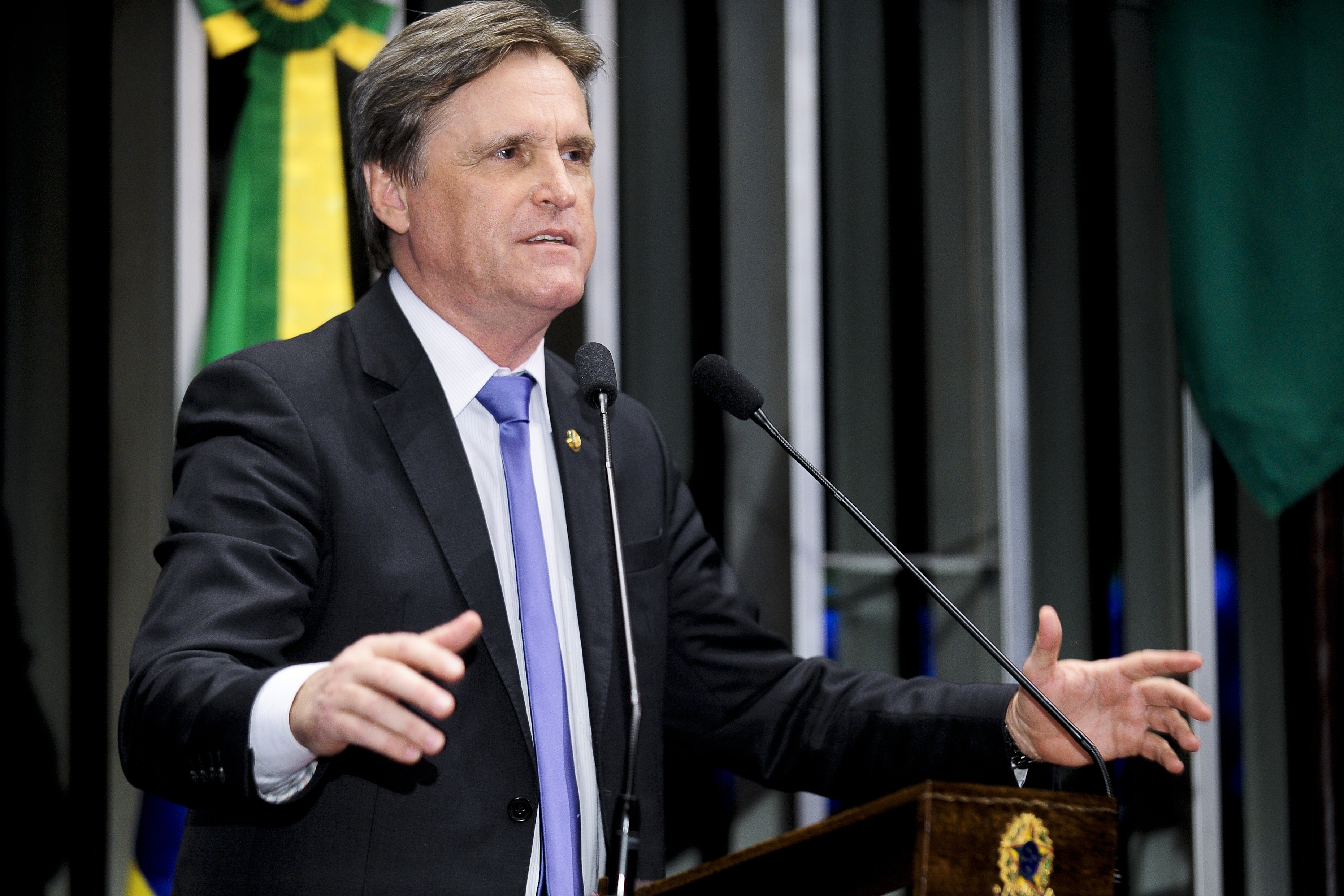 Dário Berger garante mais de R$ 12 milhões para Santa Catarina Dário Berger garante mais de R$ 12 milhões para Santa Catarina