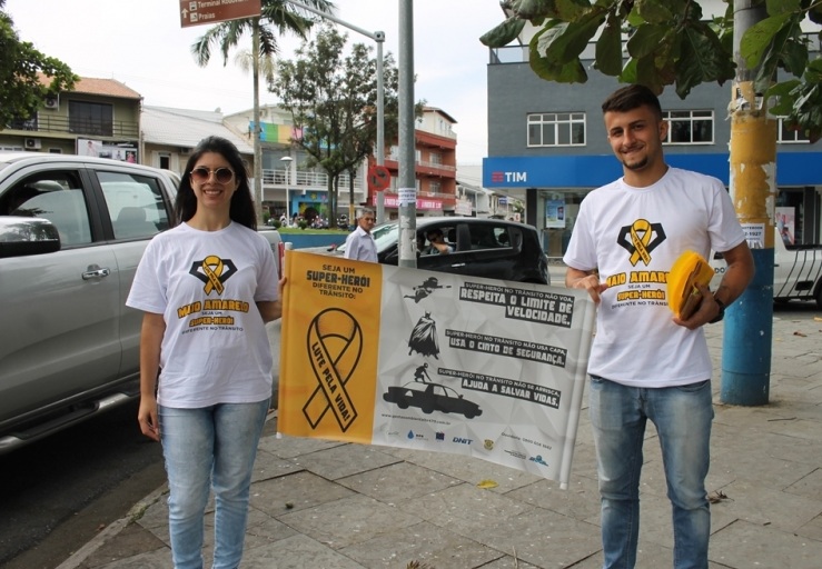 DNIT REALIZA AÇÃO EDUCATIVA “MAIO AMARELO” EM NAVEGANTES