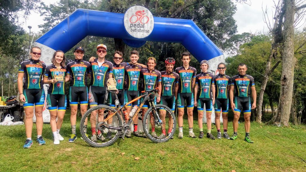 Equipe de ciclismo de Itapema trás doze troféus da 6ª Volta do Pinheiral