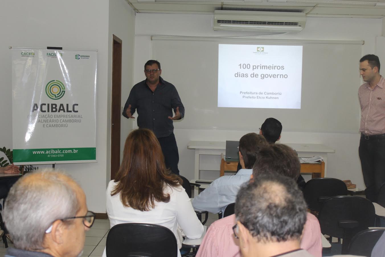 Prefeito de Camboriú apresenta ações dos primeiros meses de governo na Acibalc Prefeito de Camboriú apresenta ações dos primeiros meses de governo na Acibalc
