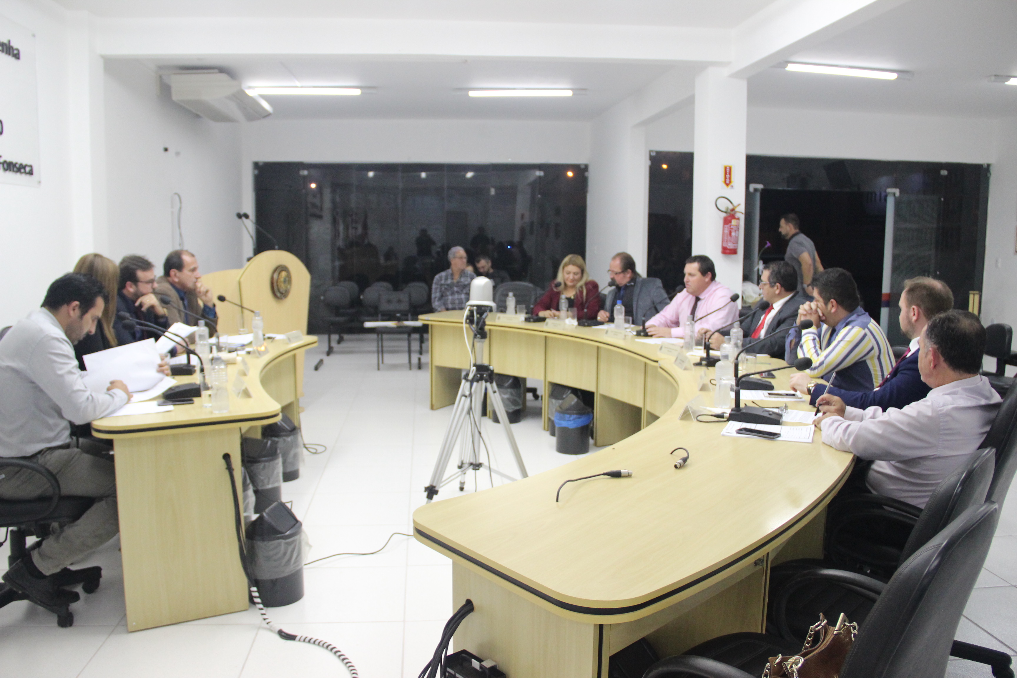 Vereadores aprovam contas do prefeito no exercício de 2015 Vereadores aprovam contas do prefeito no exercício de 2015
