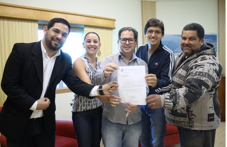 PREFEITO EM EXERCÍCIO RECEBE REPRESENTANTES DO PPS MUNICIPAL