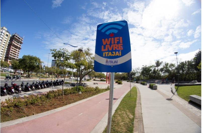 Wi-Fi Livre está disponível para acesso em Itajaí