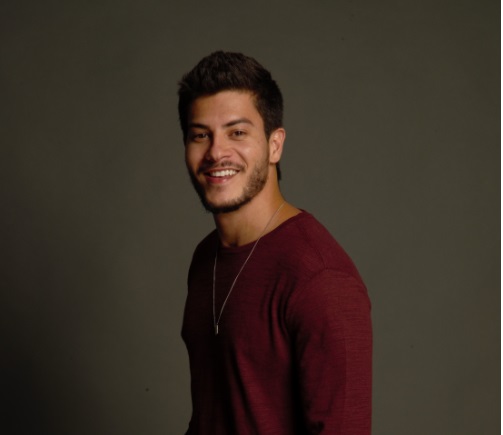 Pocket show de Arthur Aguiar abre mês de aniversário de 10 anos do Balneário Shopping