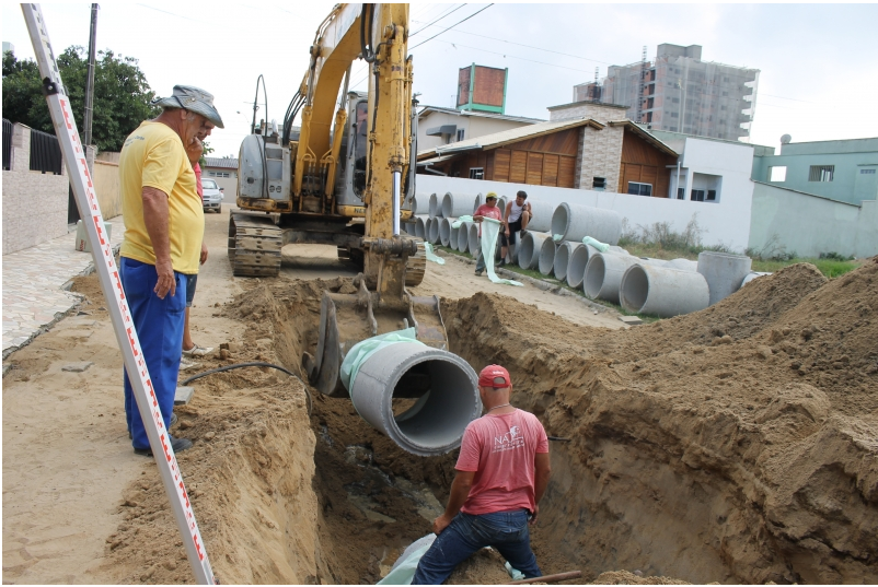 RUAS DO BAIRRO SÃO PEDRO RECEBEM NOVA DRENAGEM E PAVIMENTAÇÃO