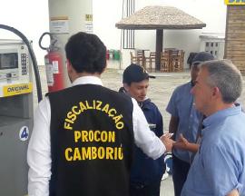 Procon de Camboriú intensifica fiscalizações em postos de combustível e mercados