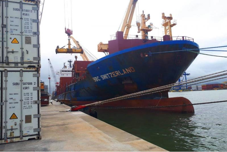 Berço 3 do Porto de Itajaí registra primeira atração após obras