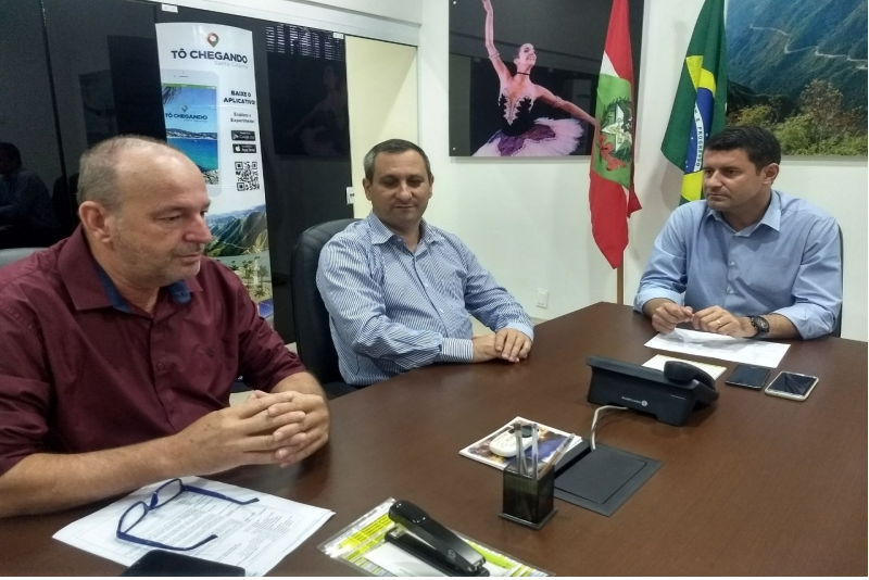 DEMANDAS DO TURISMO DE NAVEGANTES SÃO APRESENTADAS AO NOVO SECRETÁRIO ESTADUAL