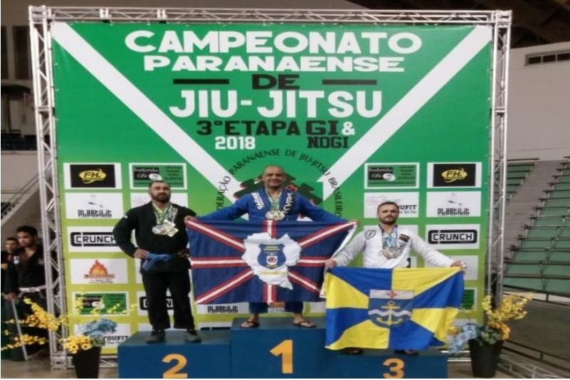 Equipe de jiu-jítsu de Itajaí conquista 13 medalhas no circuito paranaense