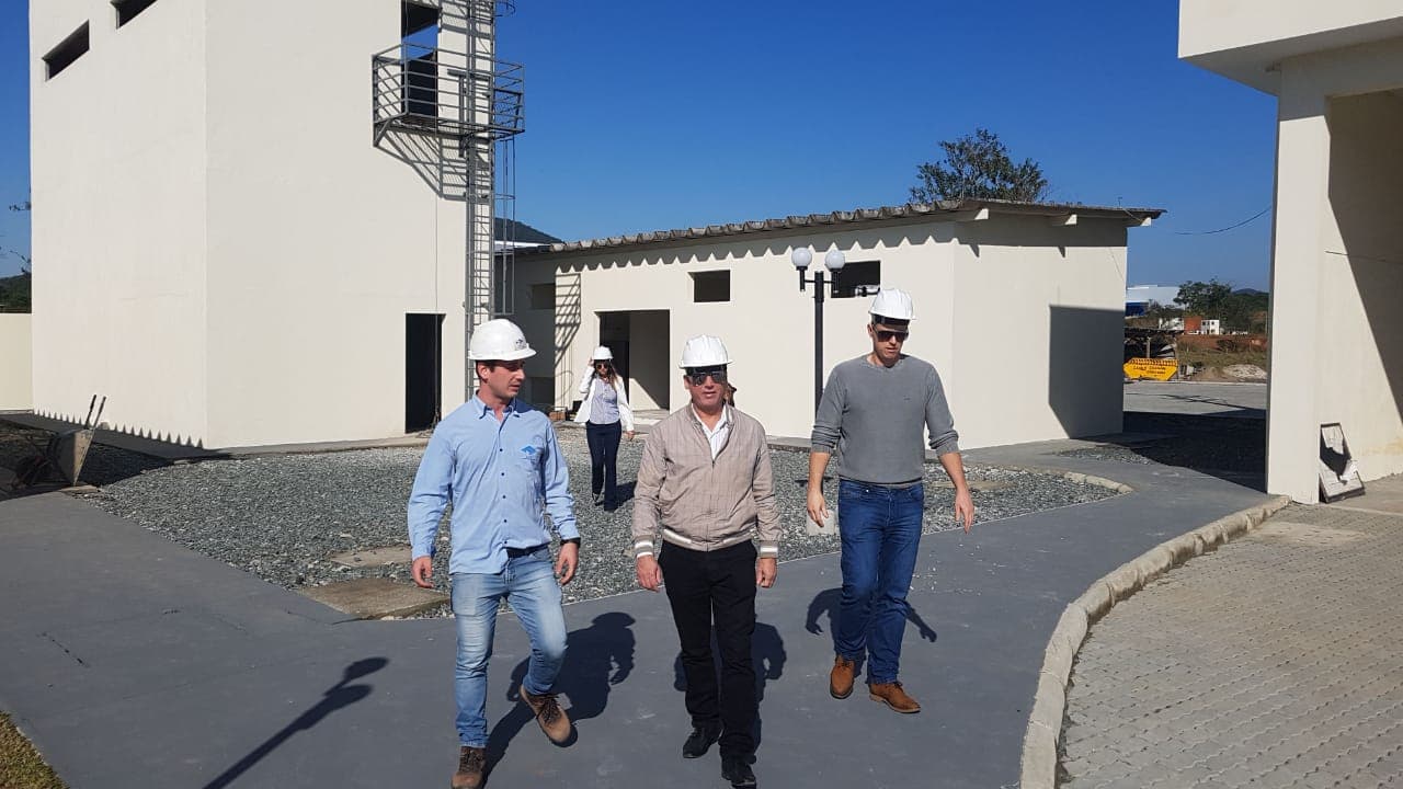 Equipe da ADR vistoria construção do Presídio Feminino de Itajaí