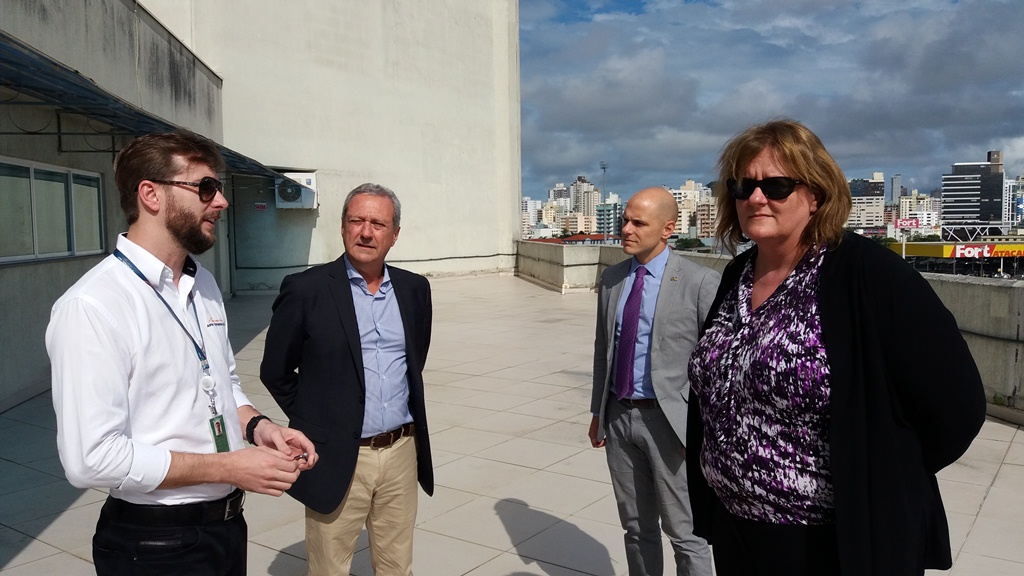 Porto de Itajaí recebe visita de Cônsul Americana. Porto de Itajaí recebe visita de Cônsul Americana.