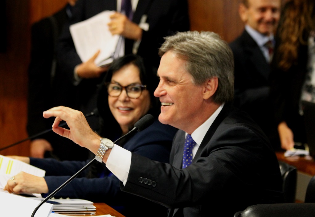 Dário viabiliza R$ 14,5 milhões para instalação de usinas de asfalto em municípios do interior de SC