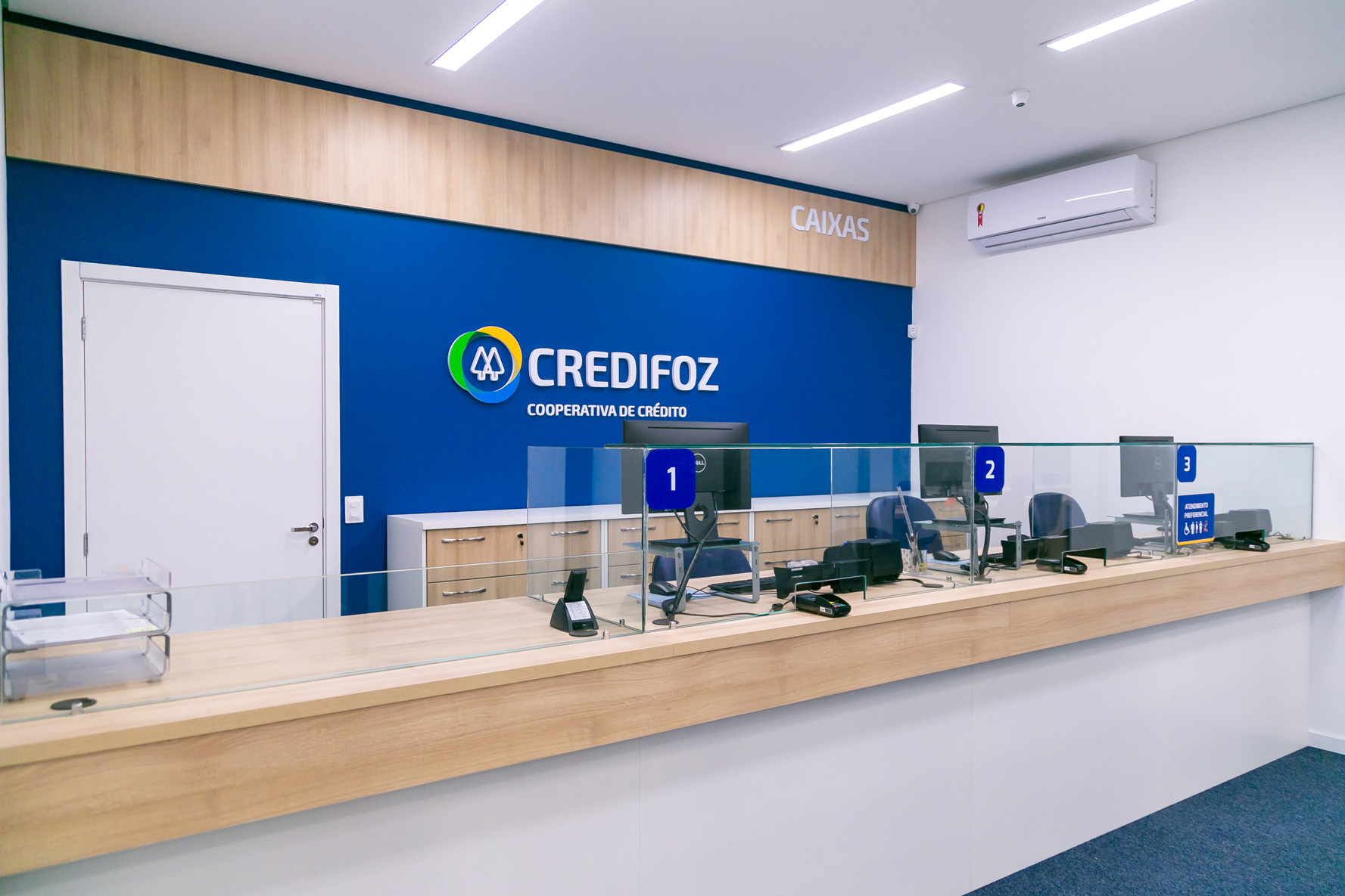 Credifoz inaugura 10º posto de atendimento como marco estratégico da expansão da rede Credifoz inaugura 10º posto de atendimento como marco estratégico da expansão da rede