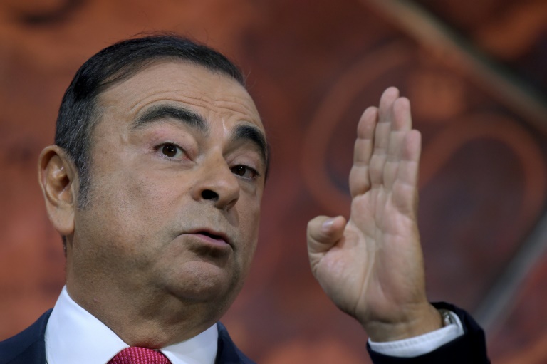 Ghosn deixa prisão em Tóquio após mais de 100 dias