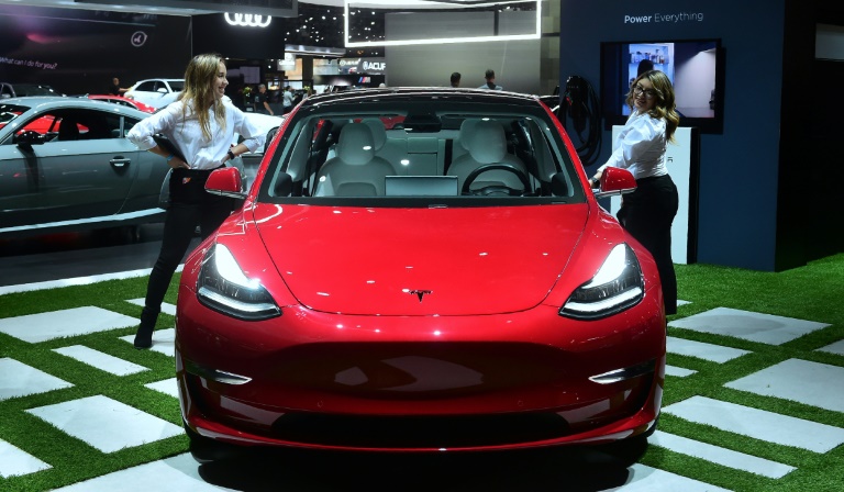 Tesla diz que seu carro elétrico de US$ 35 mil está pronto para circular