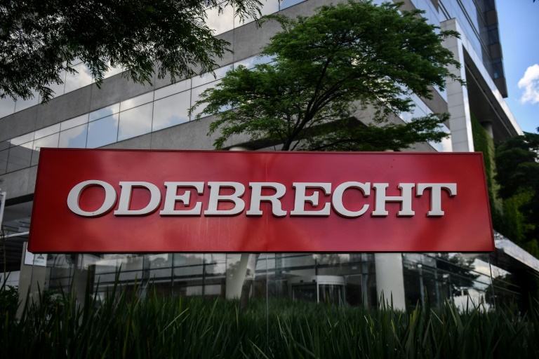 Congresso peruano ouve ministro sobre acordo de delação com Odebrecht
