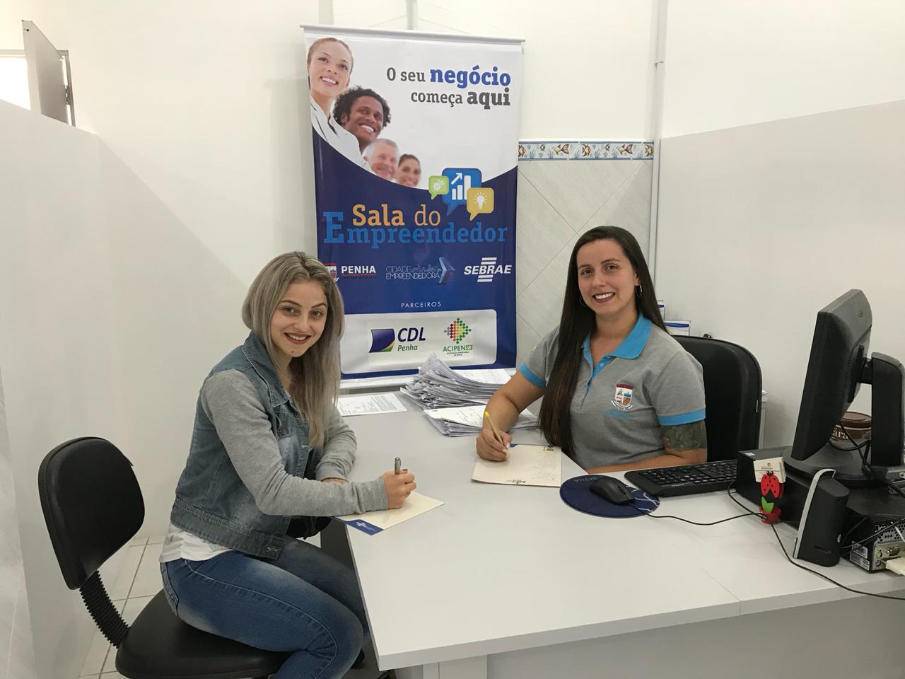 Secretaria de Desenvolvimento orienta empresários na regularização dos seus negócios