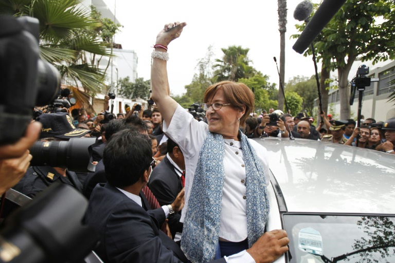 Ex-prefeita de Lima admite que Odebrecht e OAS pagaram campanha eleitoral