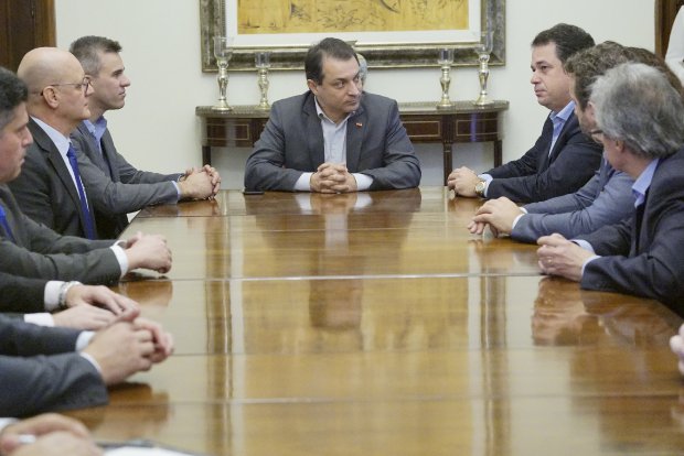 Governo de SC anuncia investimento de R$ 204 milhões em bolsas universitárias Governo de SC anuncia investimento de R$ 204 milhões em bolsas universitárias