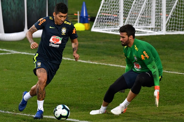 Tite prepara estreia do Brasil contra Bolívia, Arthur ainda é dúvida Tite prepara estreia do Brasil contra Bolívia, Arthur ainda é dúvida