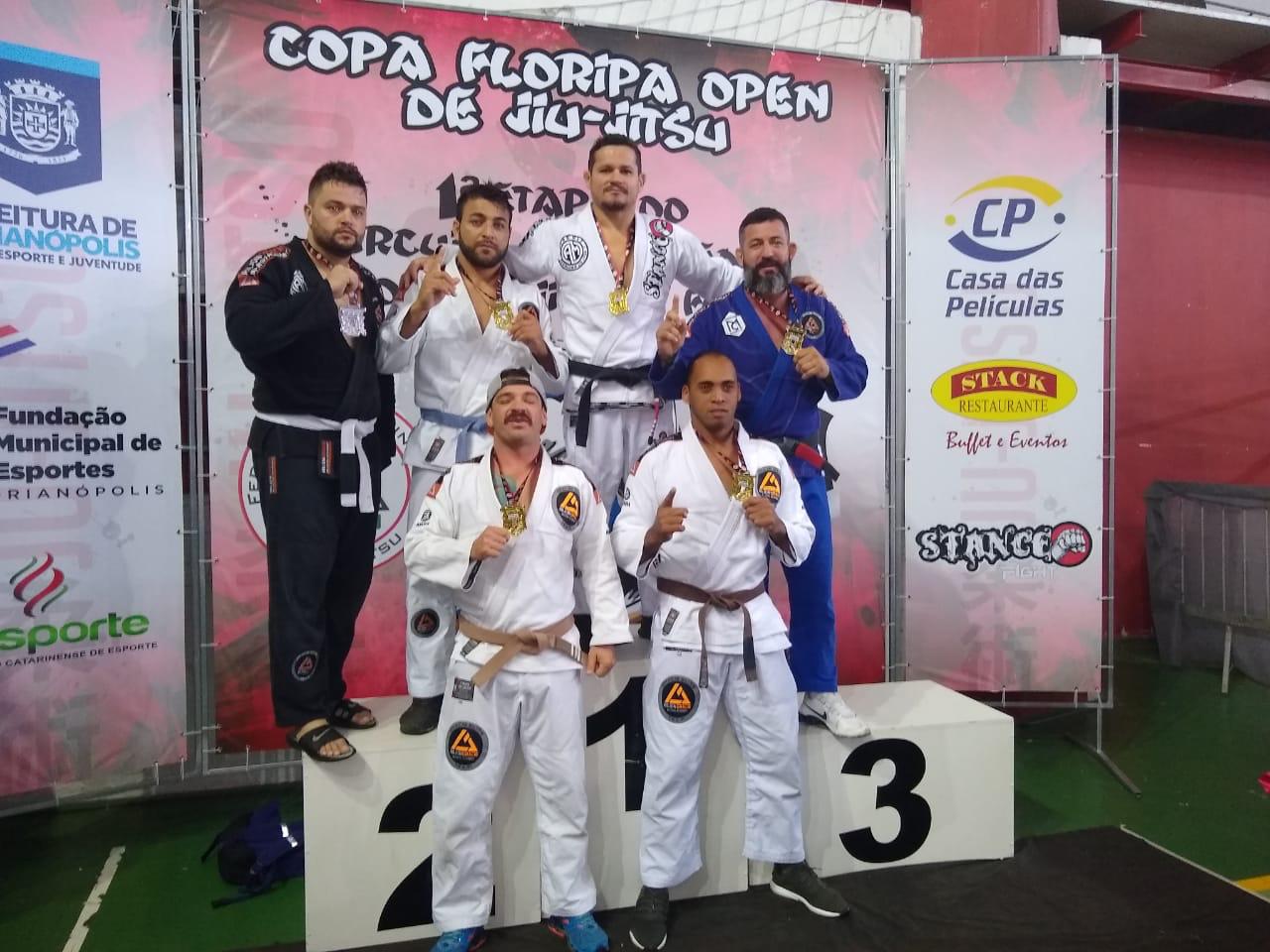 Jiu-Jítsu de Balneário Camboriú conquista dez medalhas na Primeira Etapa do Circuito Catarinense da FCJJ Jiu-Jítsu de Balneário Camboriú conquista dez medalhas na Primeira Etapa do Circuito Catarinense da FCJJ