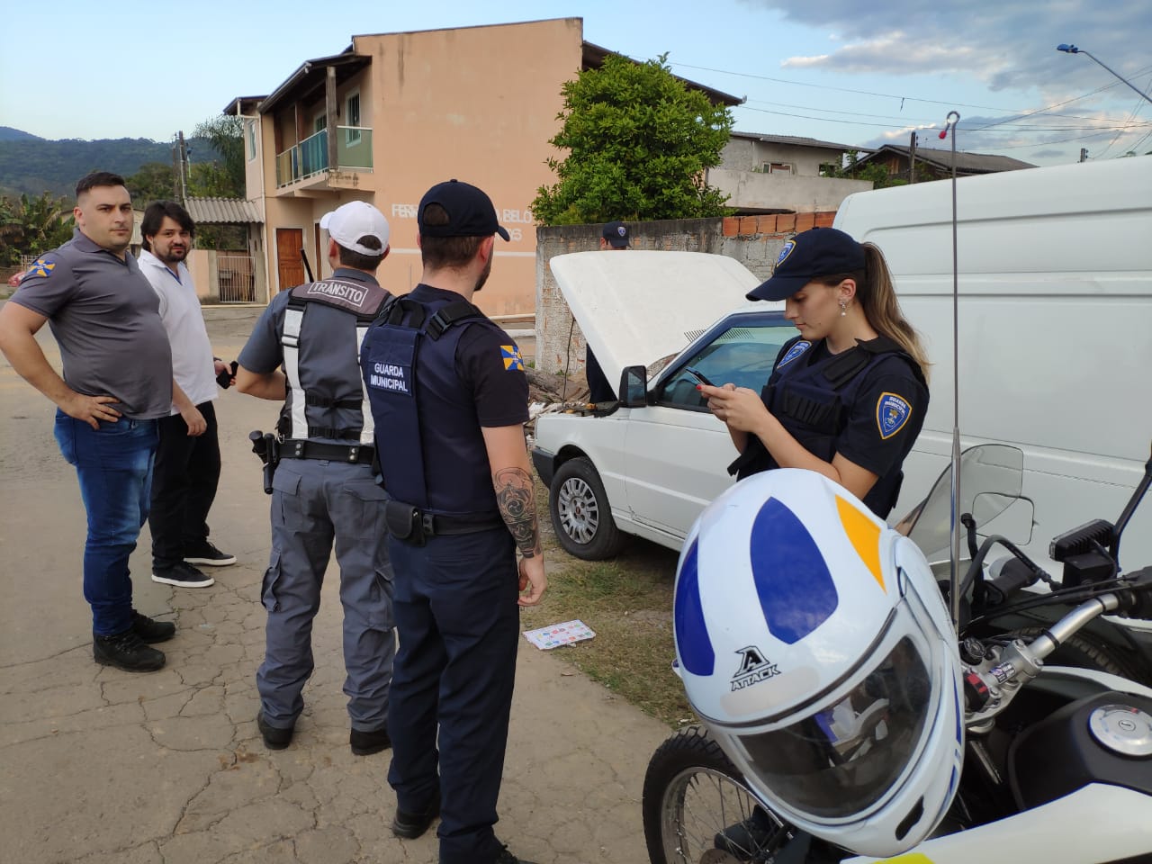 Guarda Municipal recupera veículo furtado em Itajaí