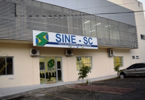 Governo vai criar fundo estadual para manter atividades do Sine em SC Governo vai criar fundo estadual para manter atividades do Sine em SC