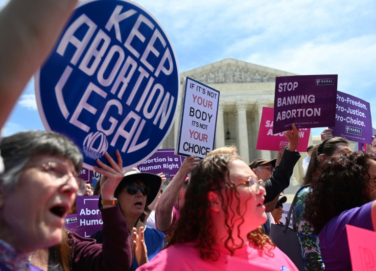 Diretores de empresas dos EUA defendem direito ao aborto em nome dos “negócios”