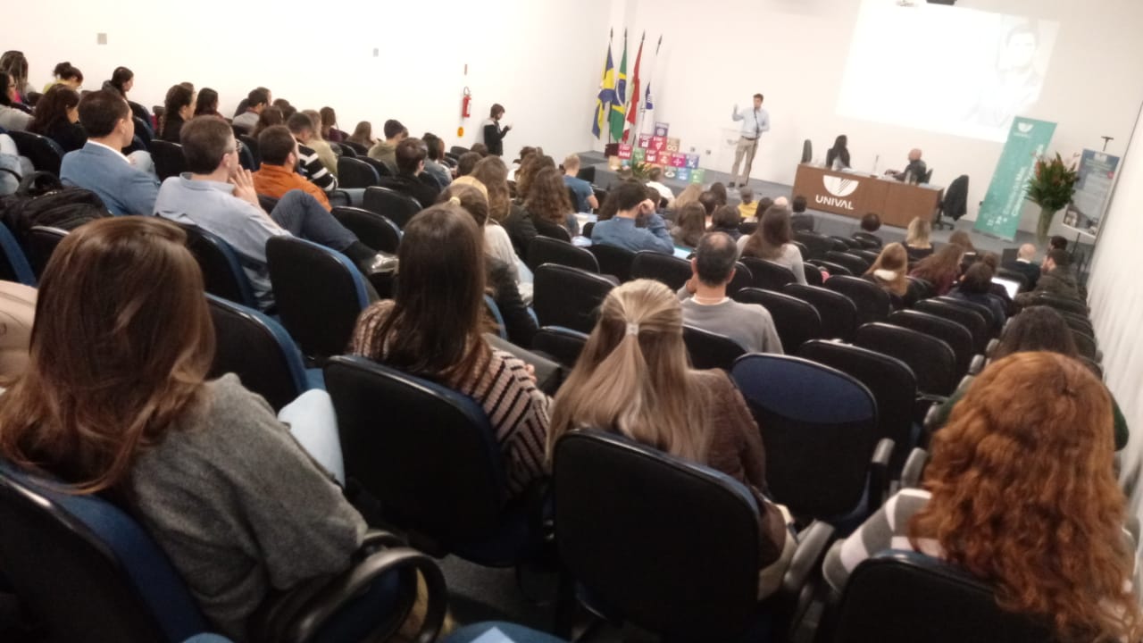 Vereador André Meirinho participa do IV Simpósio de Ciência e Tecnologia Ambiental na Univali