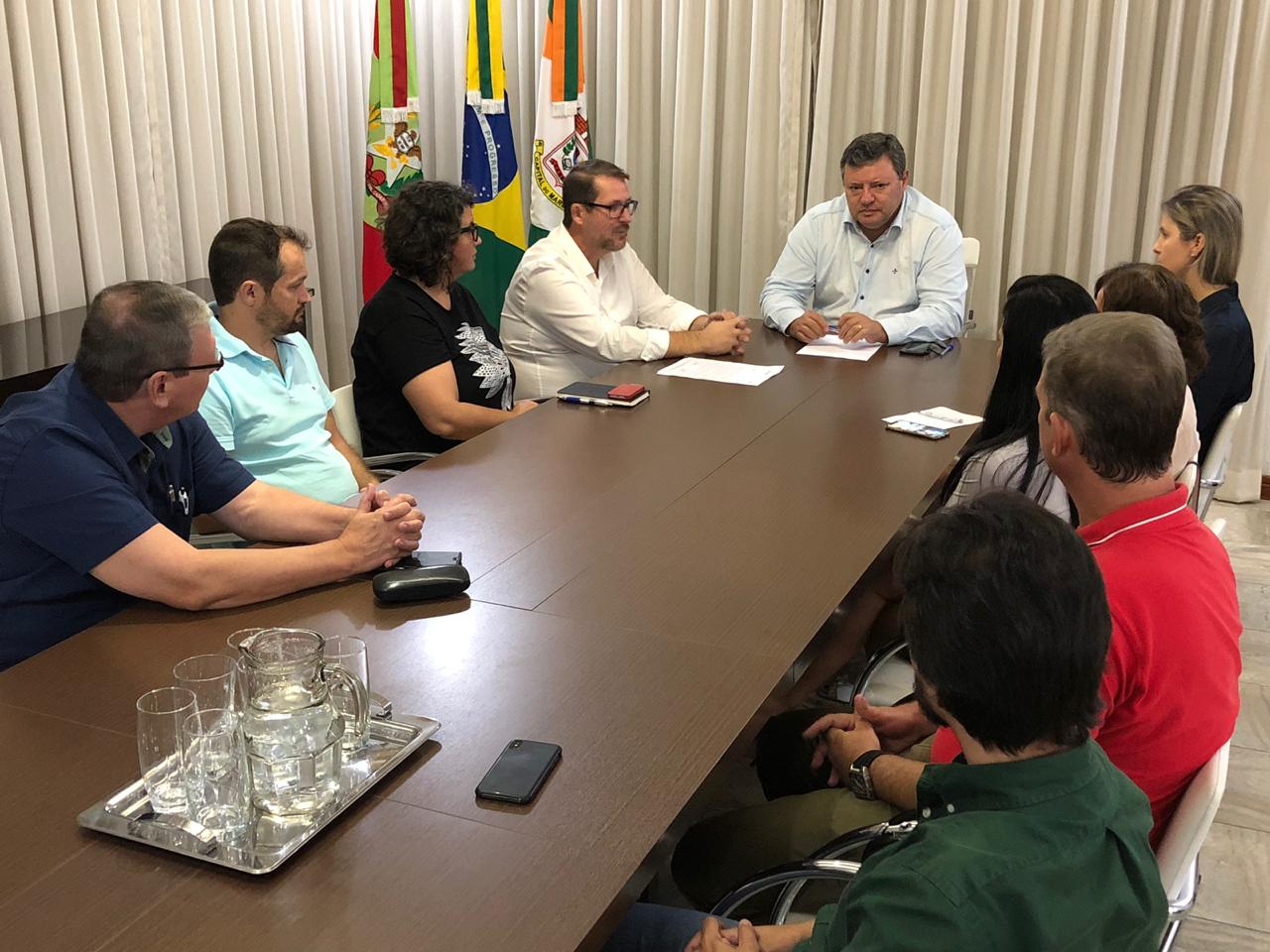 Águas de Camboriú participa de reunião entre Núcleo de Empresários e prefeito de Camboriú