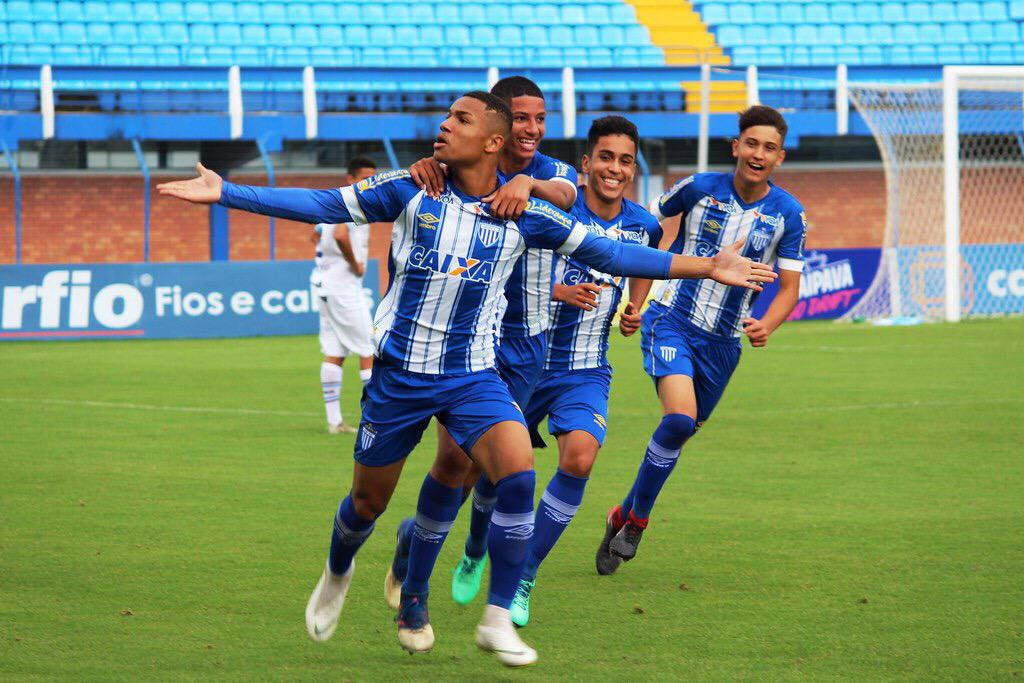 Atacante Tucão marca ‘doblete’ e comanda triunfo do Avaí no Catarinense sub-17: ”Feliz em ajudar”