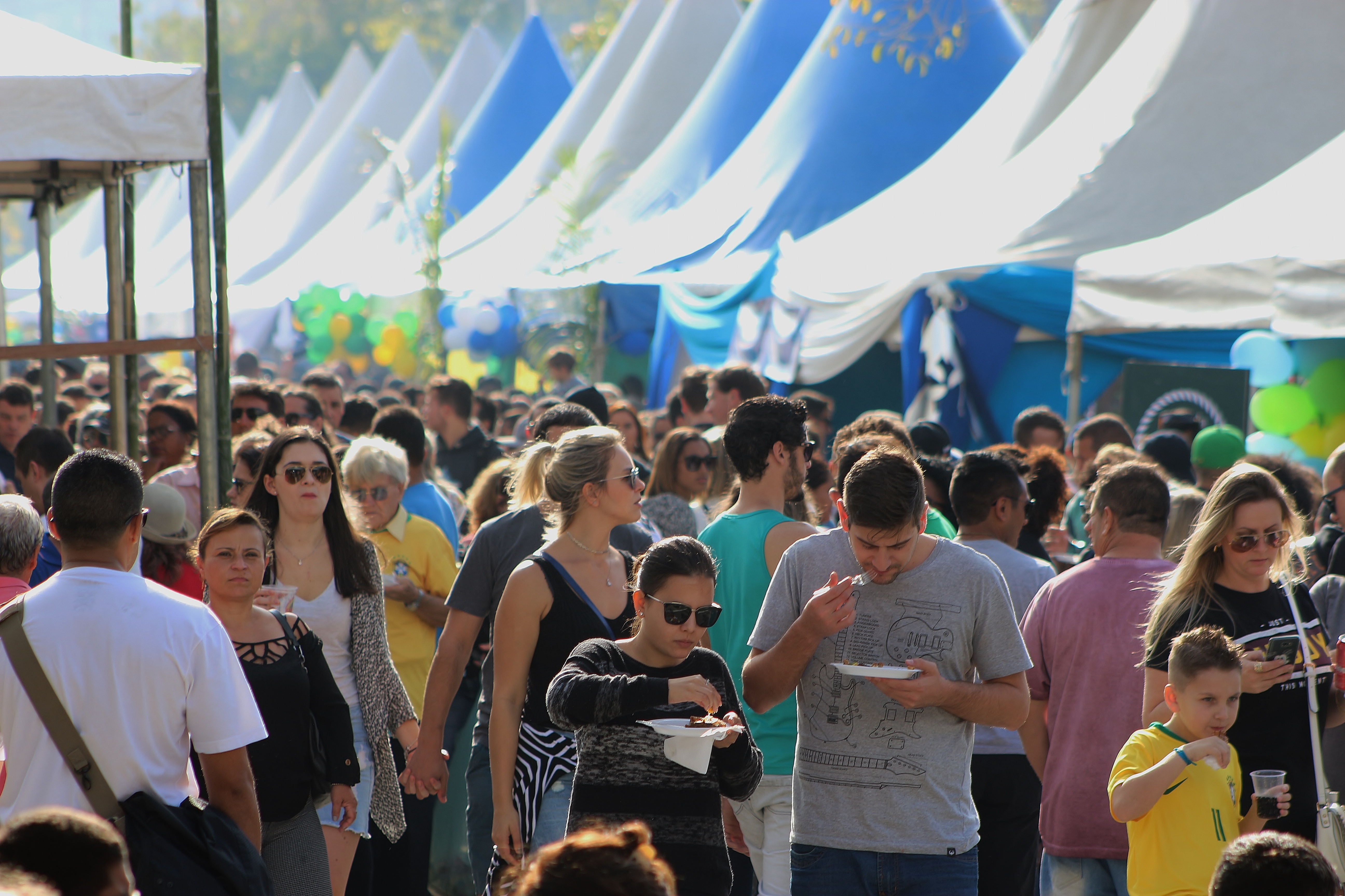 Festa do Peixe vai distribuir 10 toneladas de pescados gratuitamente neste sábado Festa do Peixe vai distribuir 10 toneladas de pescados gratuitamente neste sábado