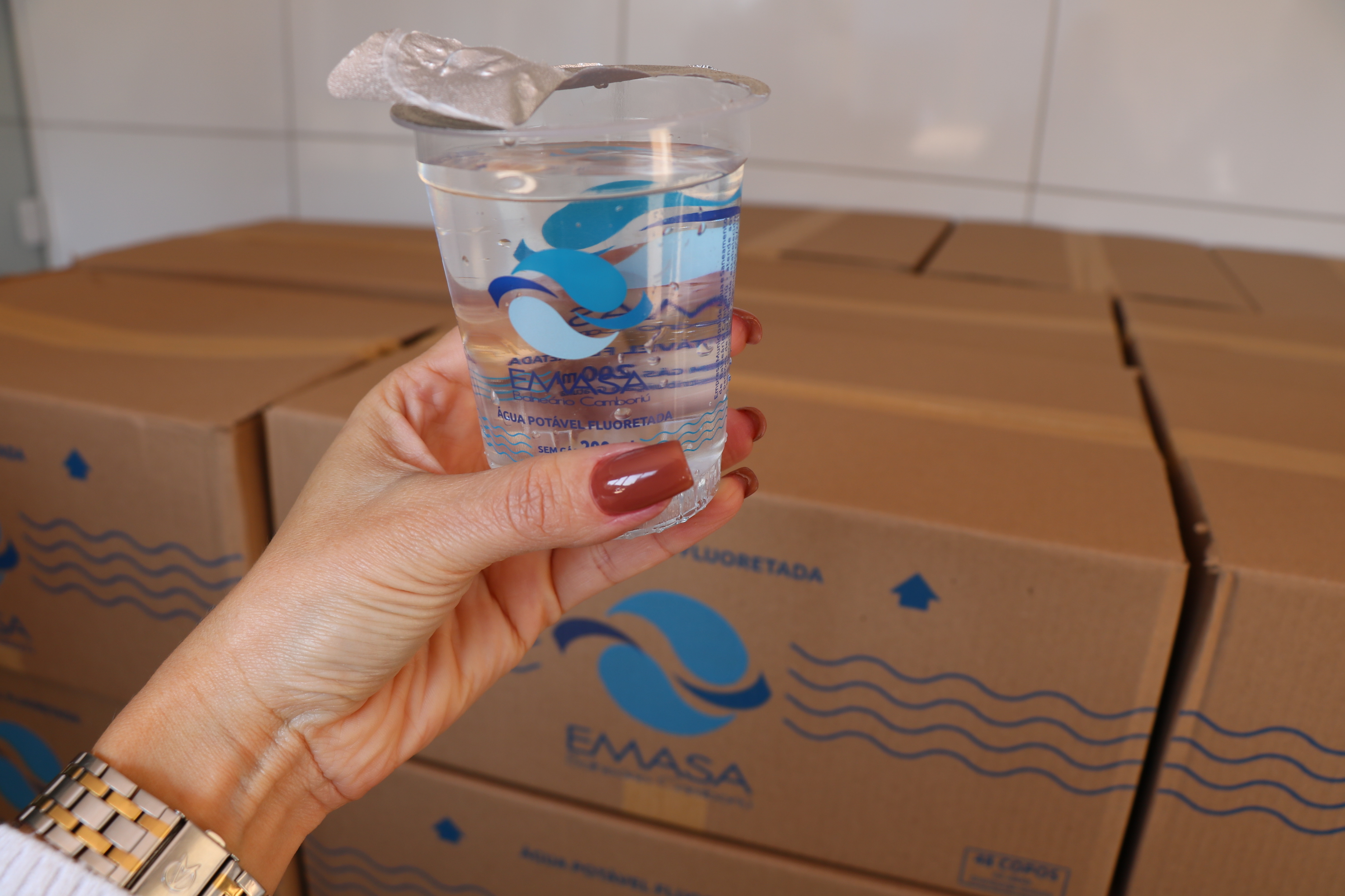 Emasa envasou mais de 30 mil copos de água em fase experimental