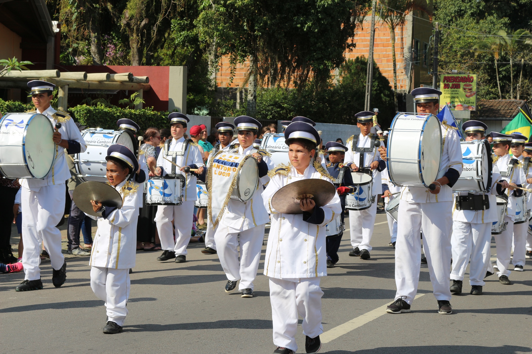 Desfile Cívico este ano será na 4ª Avenida e no bairro da Barra