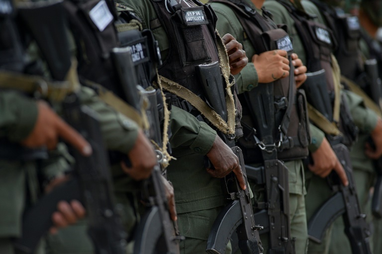 Militares venezuelanos chamam de mercenários opositores que promovem TIAR Militares venezuelanos chamam de mercenários opositores que promovem TIAR