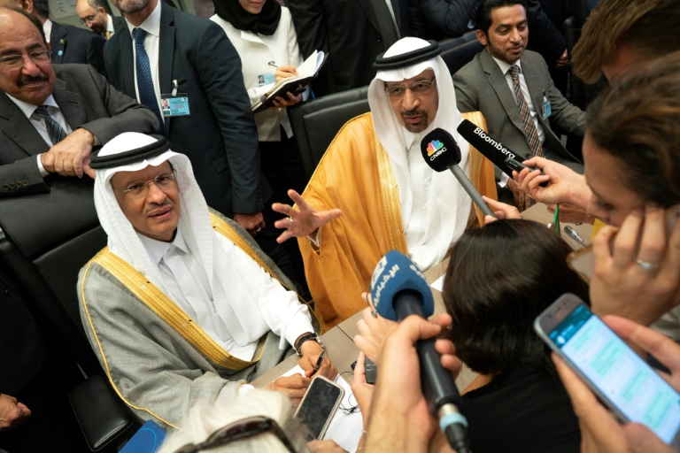 Riad diz que produção de petróleo será restabelecida no final do mês