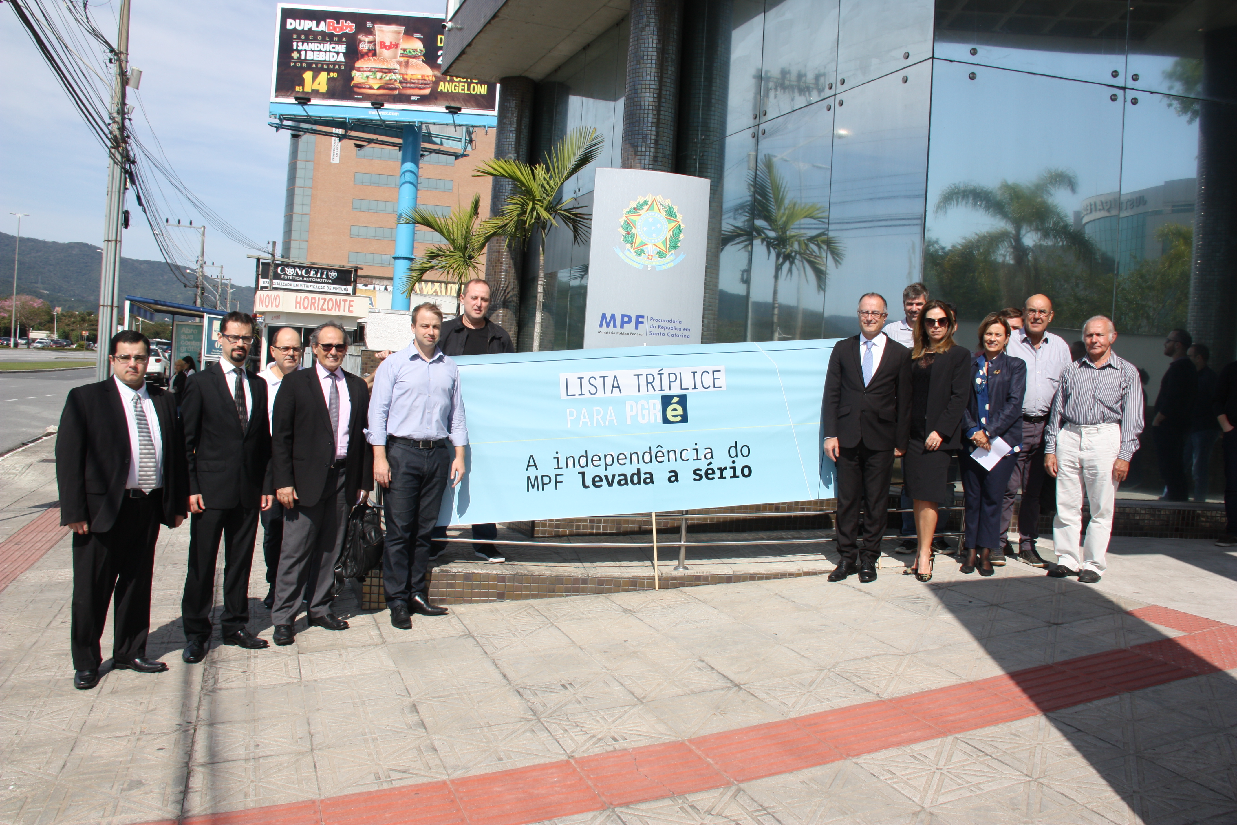 Procuradores do MPF em Santa Catarina fazem ato em defesa da independência da instituição