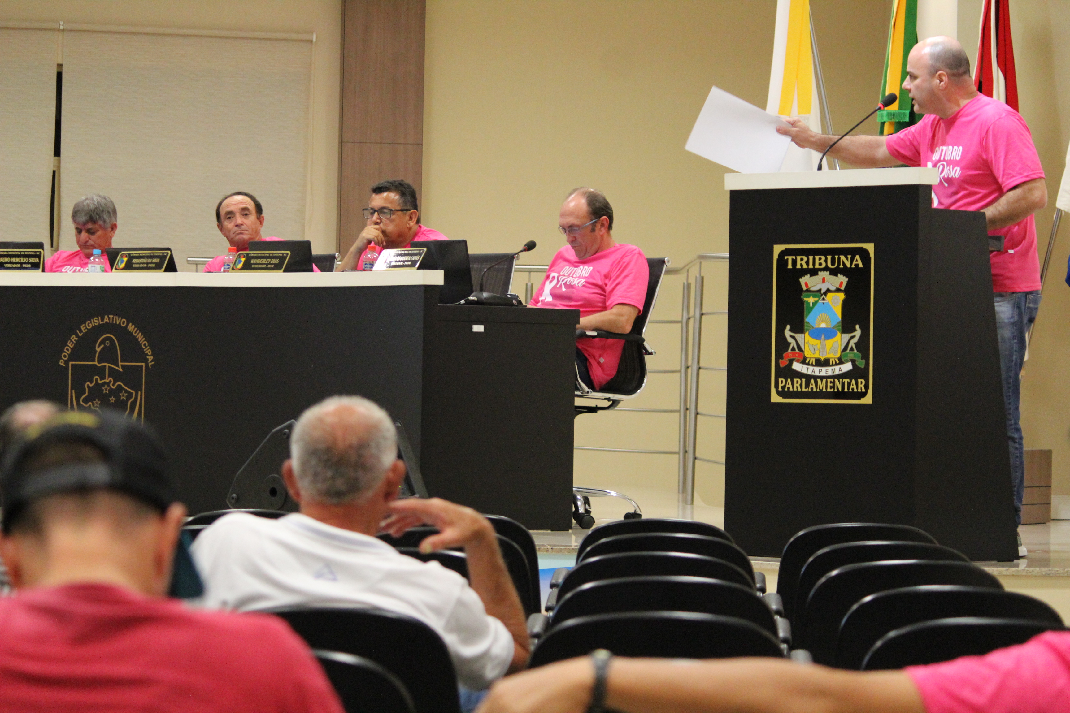 Vereador cobra informações sobre falta de pagamento de rescisões do Hospital Santo Antônio