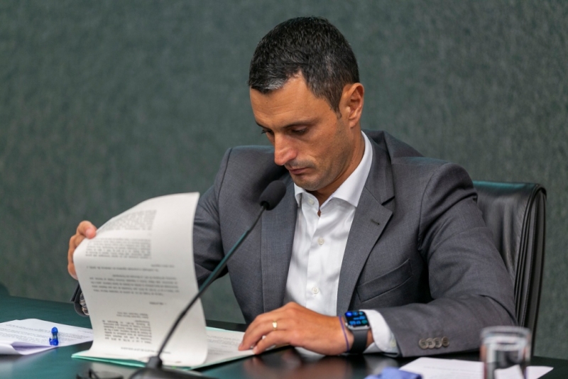 João Amin questiona suspensão do julgamento sobre royalties do petróleo