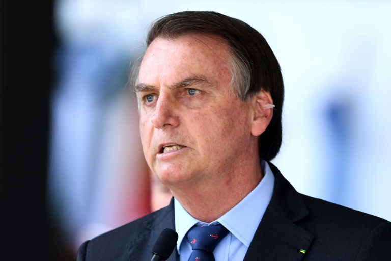 Bolsonaro chama jornalistas de ‘espécie em extinção’ Bolsonaro chama jornalistas de ‘espécie em extinção’