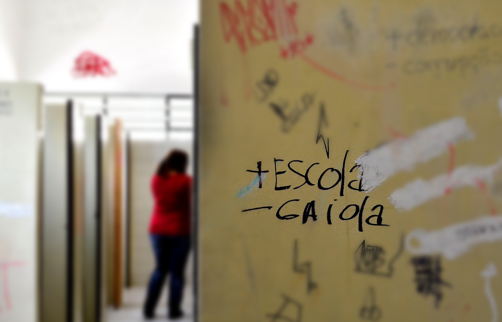 Direito à cidadania ou falência da educação?