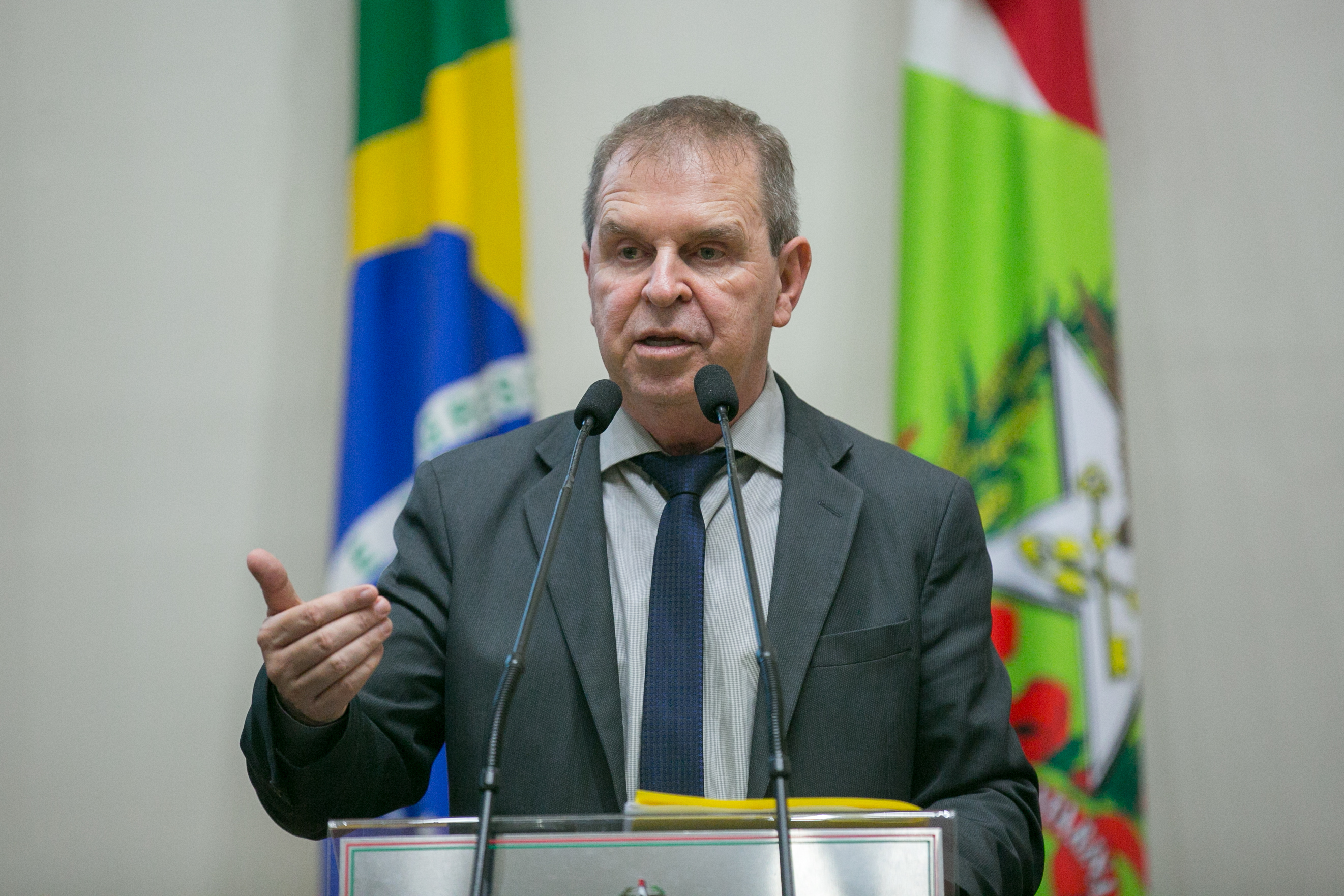 Água e Luz terão período de carência para o pagamento, afirma Eskudlark Água e Luz terão período de carência para o pagamento, afirma Eskudlark