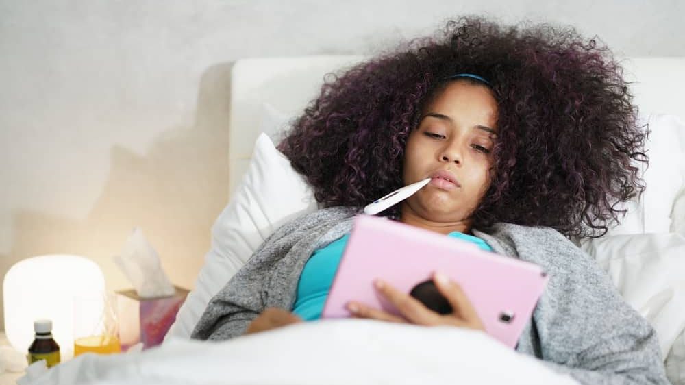 O que fazer se tiver em casa uma pessoa com suspeita de coronavírus