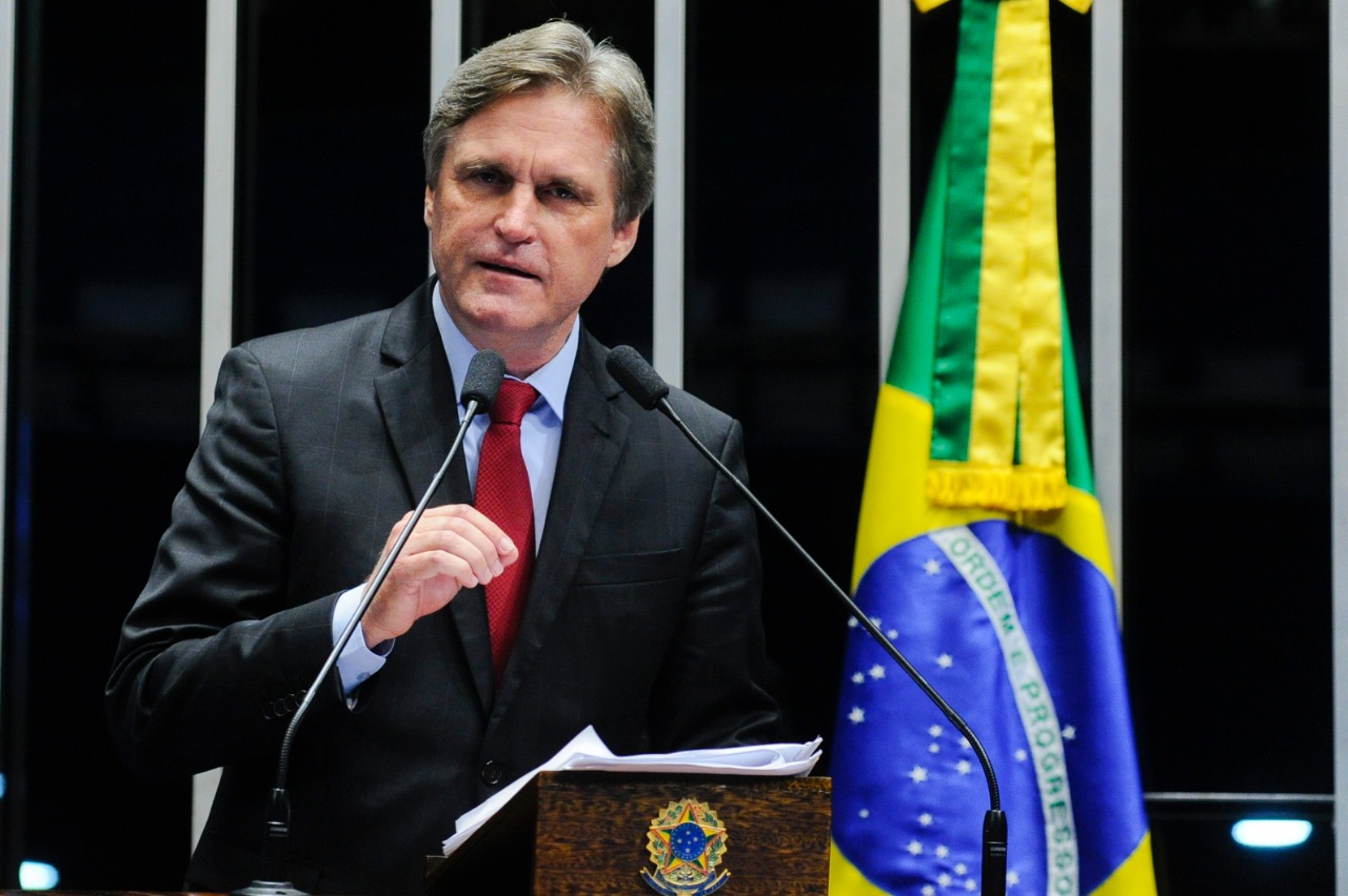 Senador Dário articula habilitação de novos leitos de UTI para hospitais de SC Senador Dário articula habilitação de novos leitos de UTI para hospitais de SC