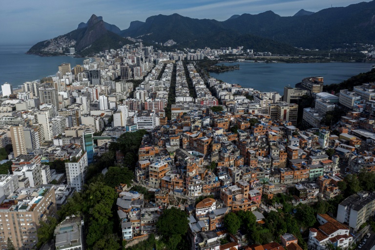 Favelas do Rio não têm paz, nem mesmo na pandemia