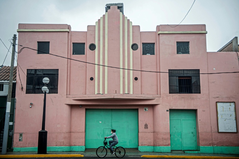 Peru inicia reabertura gradual para evitar colapso econômico