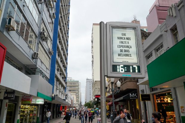Santa Catarina é destaque nacional com indicadores que demonstram retomada da economia Santa Catarina é destaque nacional com indicadores que demonstram retomada da economia