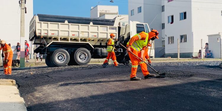 Obras de pavimentação no Santa Regina estão na reta final