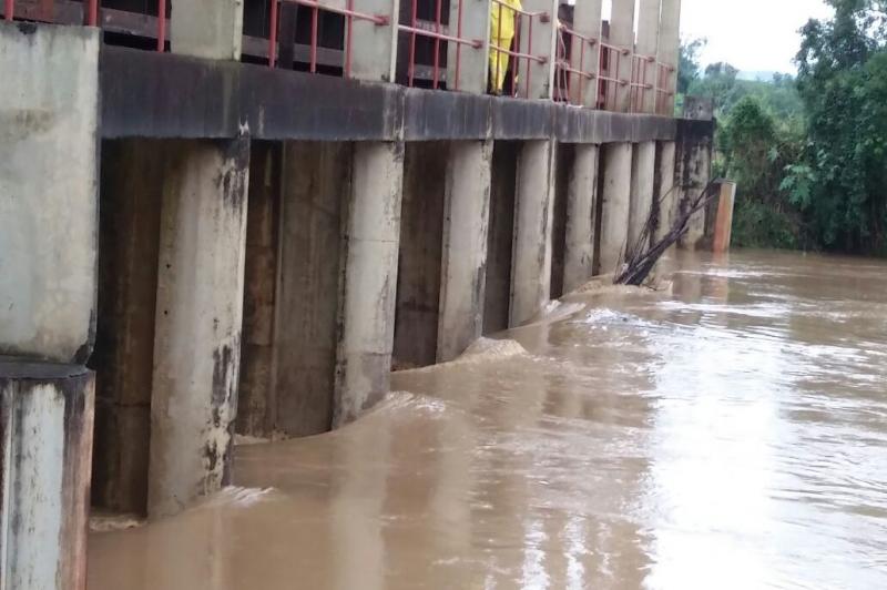 Turbidez no rio atrapalha tratamento de água em Itajaí